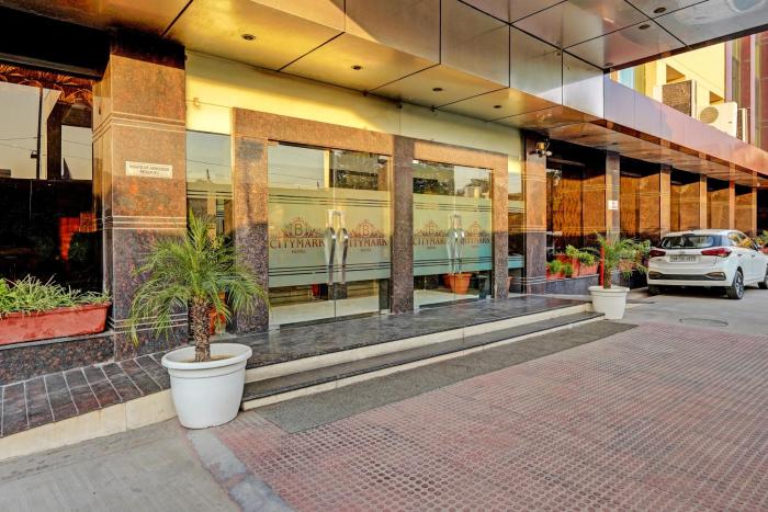 super townhouse oak hotel city mark gurgaon