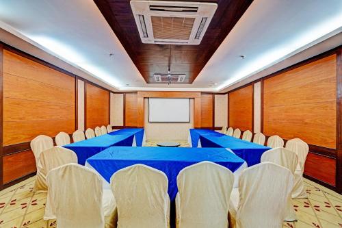 super townhouse oak hotel city mark gurgaon
