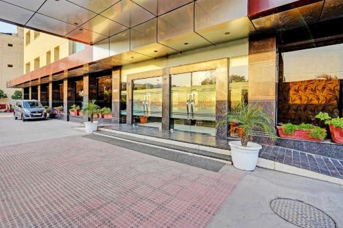 super townhouse oak hotel city mark gurgaon