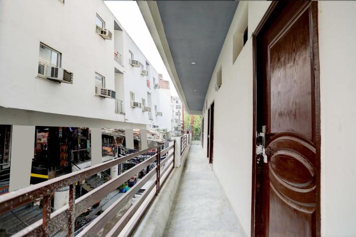 hotel o tilak hotel 24 sector 27 near by vinayak hospital gali no 6