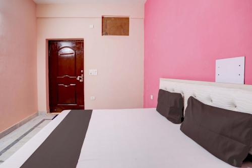 hotel o tilak hotel 24 sector 27 near by vinayak hospital gali no 6