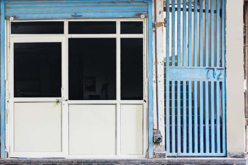 hotel o tilak hotel 24 sector 27 near by vinayak hospital gali no 6