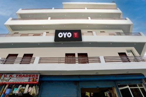 Hotel O Tilak Hotel 24 Sector 27 Near By Vinayak Hospital Gali No-6,,2 star