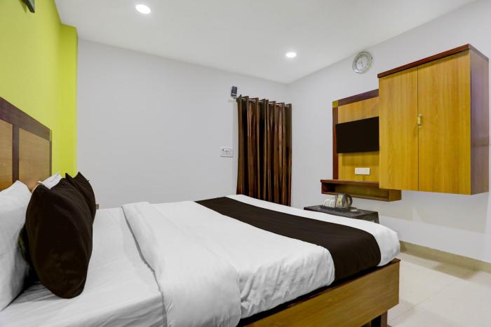 hotel o varanasi trade center formerly vairaghi villa