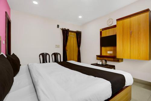 hotel o varanasi trade center formerly vairaghi villa