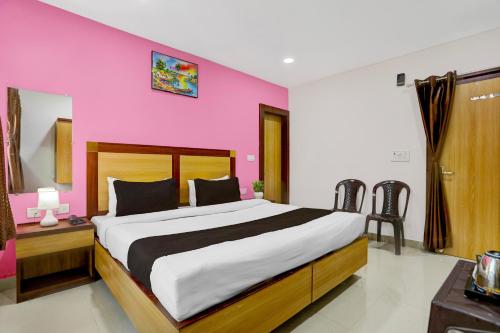 hotel o varanasi trade center formerly vairaghi villa