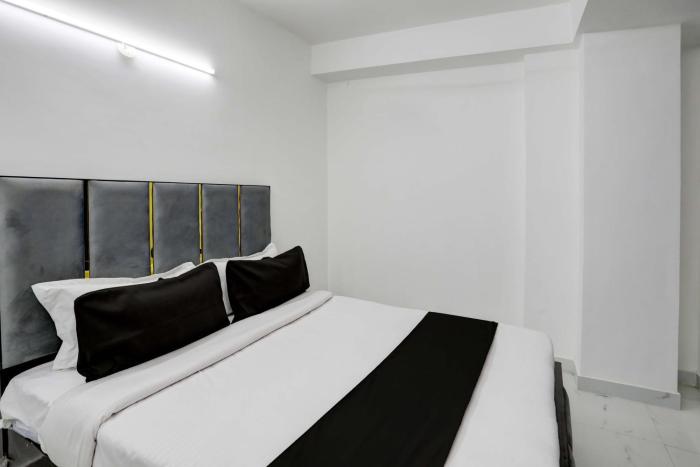 super collection o 24 7 hotel