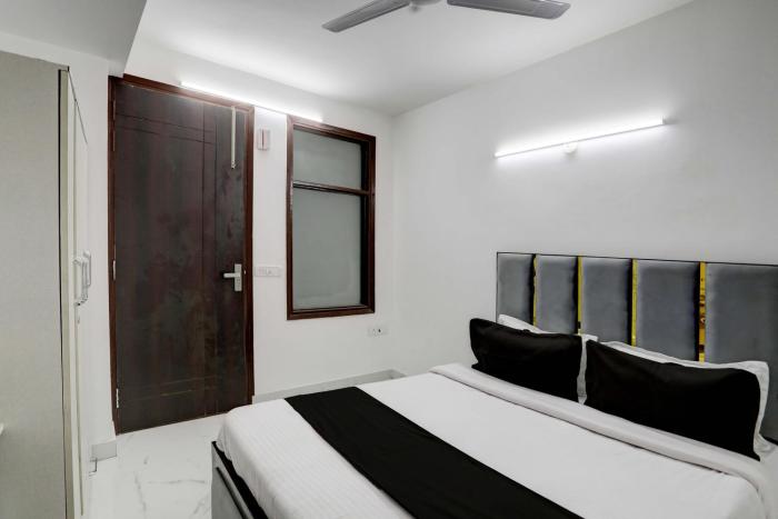 super collection o 24 7 hotel