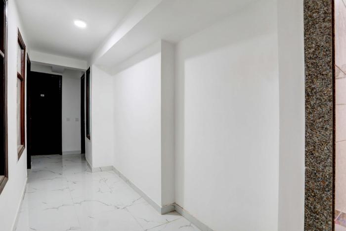 super collection o 24 7 hotel
