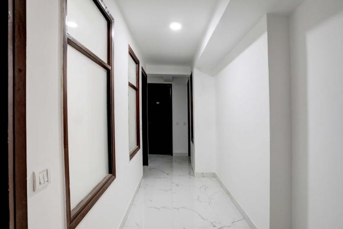 super collection o 24 7 hotel