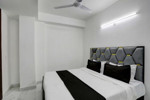 Super Collection O 24/7 Hotel,,3 star
