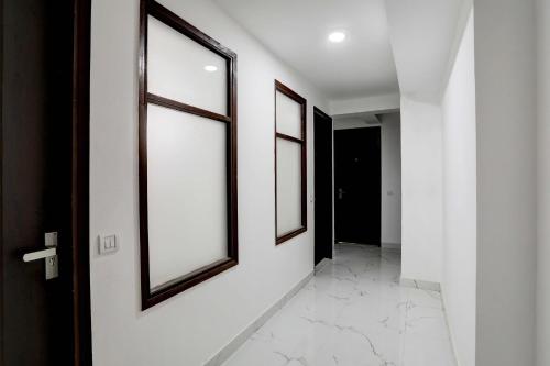 super collection o 24 7 hotel