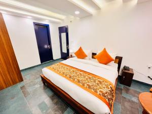 Hotel Green Galaxy - Green Park South Delhi,,3 star