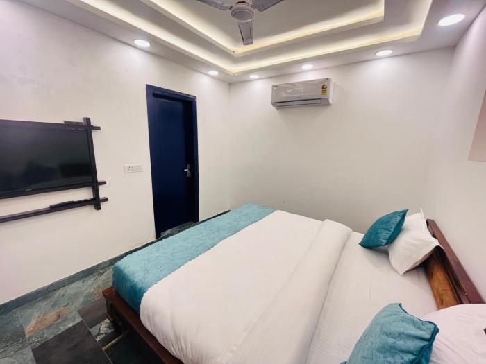 hotel green galaxy green park south delhi