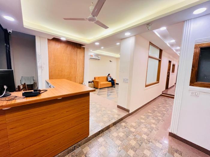 hotel green galaxy green park south delhi