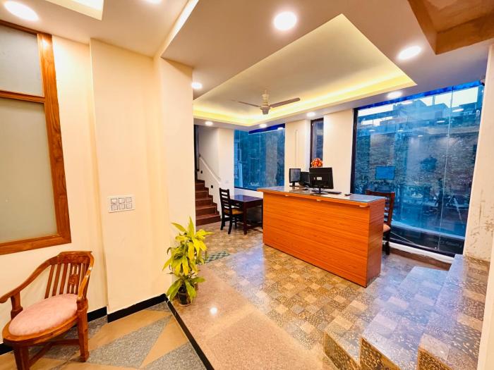 hotel green galaxy green park south delhi