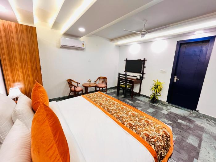 hotel green galaxy green park south delhi