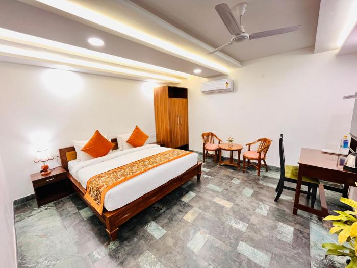 hotel green galaxy green park south delhi