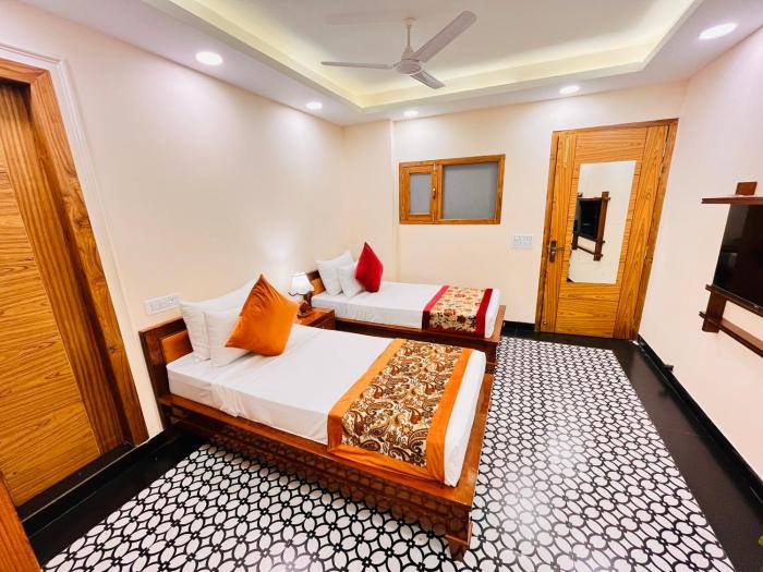 hotel green galaxy green park south delhi