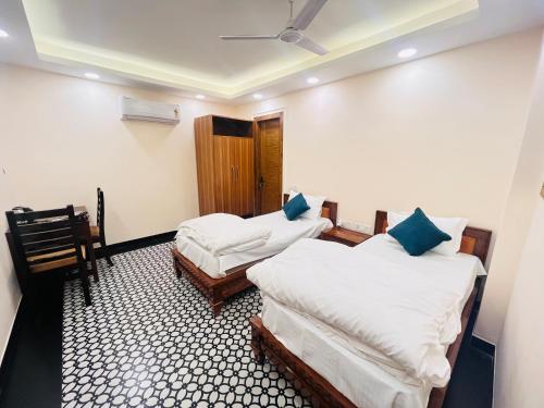 hotel green galaxy green park south delhi