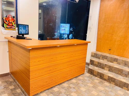hotel green galaxy green park south delhi