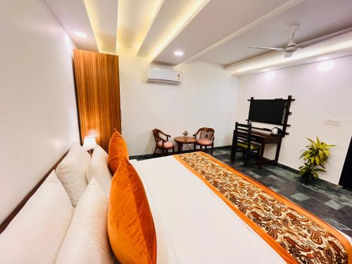 hotel green galaxy green park south delhi