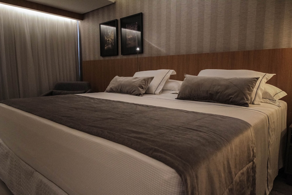 oscar hotel executive