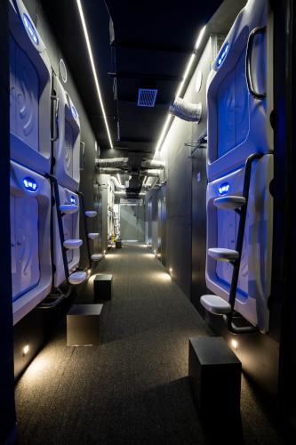 naptapgo japanese private pod hotel e city metro