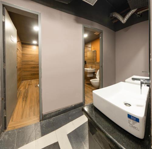 naptapgo japanese private pod hotel e city metro