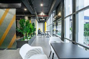 Naptapgo: Japanese Private Pod Hotel, E-City Metro,,3 star