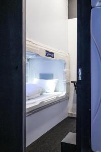 naptapgo japanese private pod hotel e city metro