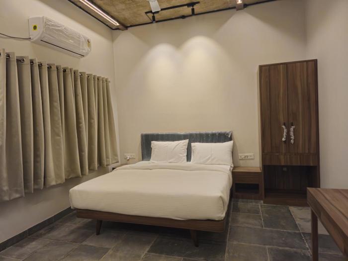 aam bagh banaras