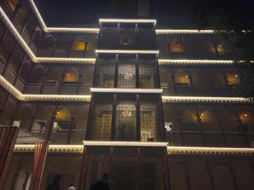 aam bagh banaras