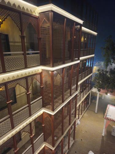 aam bagh banaras