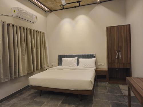 Aam Bagh Banaras,,4 star