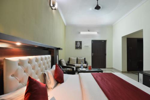 super hotel o sai leela