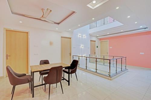 madstays hotels medicity near medanta hospital