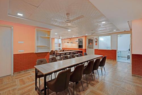 madstays hotels medicity near medanta hospital