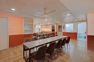 madstays hotels medicity near medanta hospital