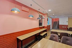 madstays hotels medicity near medanta hospital