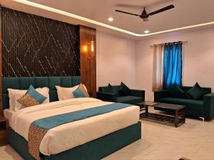 kds emerald suites