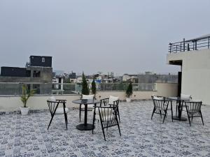 Kds Emerald Suites,,4 star