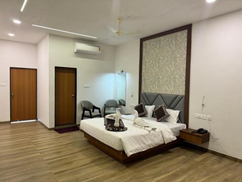 nicolas farm and resort