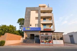 hotel shivalika