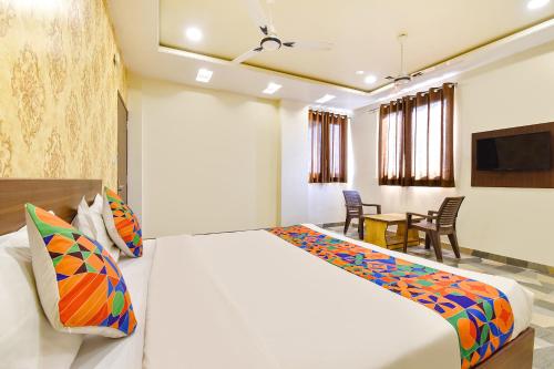 hotel shivalika