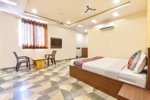 hotel shivalika