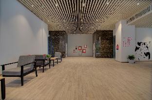 collection o near kohat enclave metro station