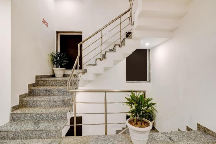 collection o near kohat enclave metro station