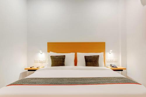 Collection O Near Kohat Enclave Metro Station,,3 star