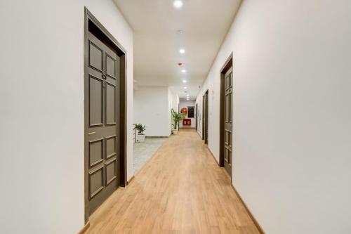 Collection O Near Kohat Enclave Metro Station,,3 star